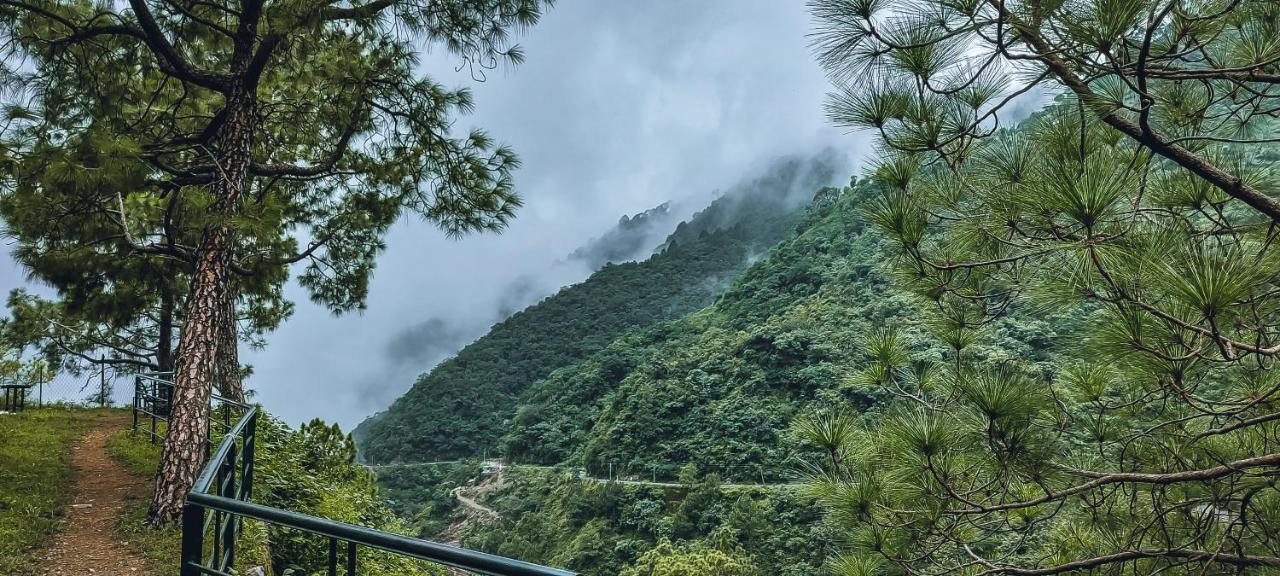 Safarmaina Resort Kasauli Exterior foto